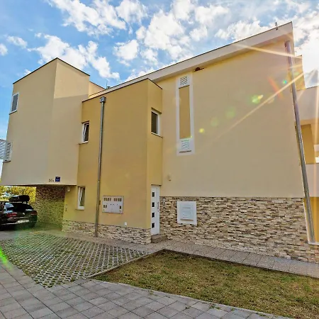 Cvit 1 By Interhome Klenovica