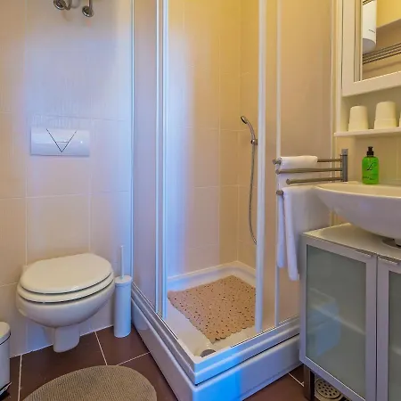 Cvit 1 By Interhome Apartman Klenovica