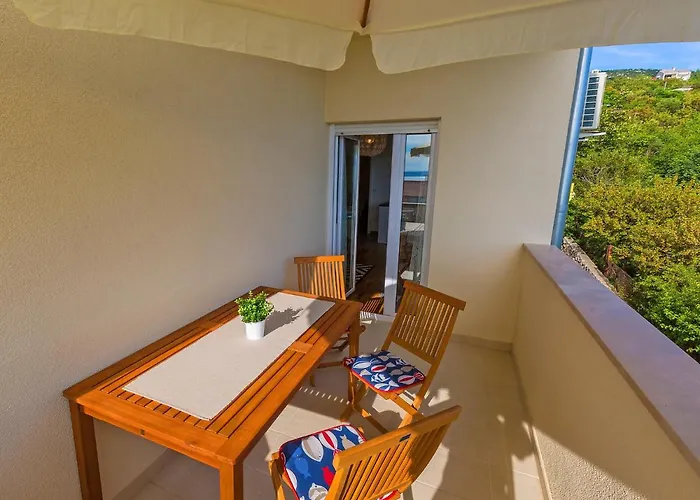 Cvit 1 By Interhome Apartmán *